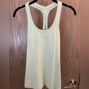 Lululemon tank